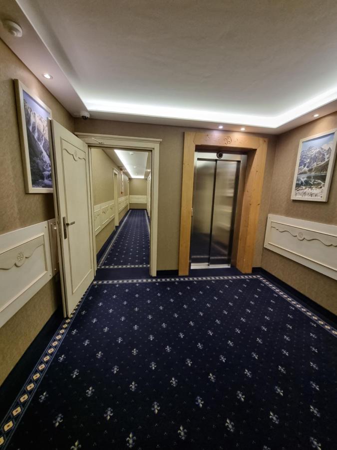 Hotel Carlina Бялка-Татшаньска Экстерьер фото